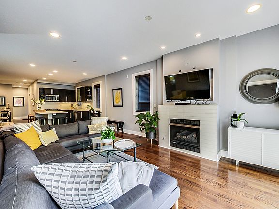 5th image of 1543 N Bosworth Ave #1