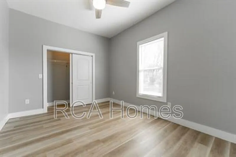 3 bed, 2.0 bath, 1300 sqft, $1,500 — Photo 4