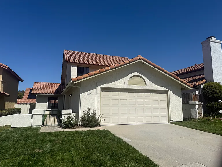 832 Lochwood Pl — Photo 16