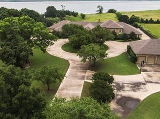 330 Gloria Rd, Sunnyvale, TX 75182