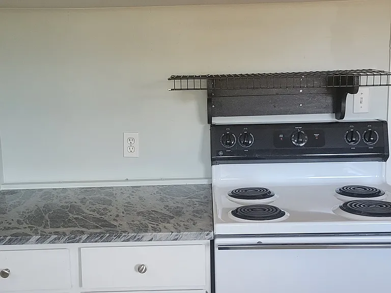 410 N 28th St #410 — Photo 16