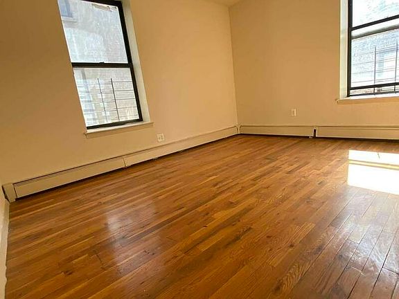 2nd image of 200 Marcy Pl #5J