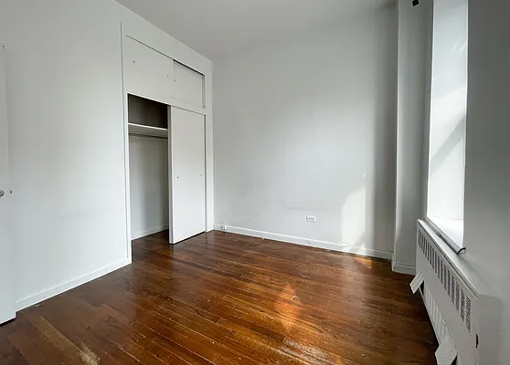 Rented by Kahen Properties | media 3