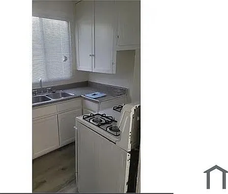 3965 Halldale Ave — Photo 6