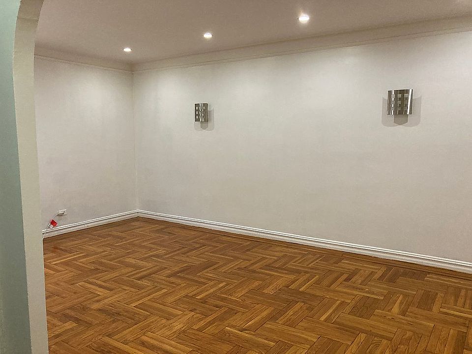 1st image of 4107 42nd St APT 5H