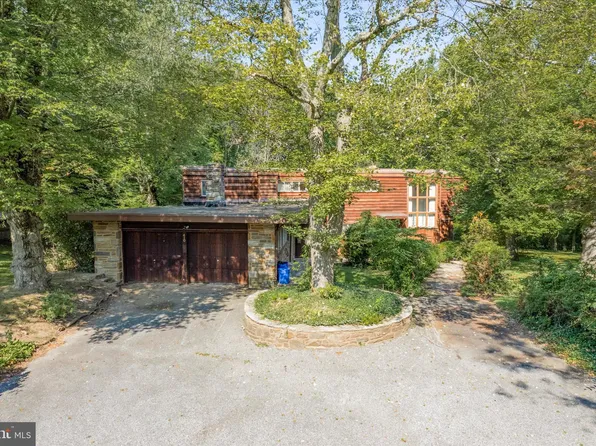410 Sandy Bank Rd, Media, PA 19063