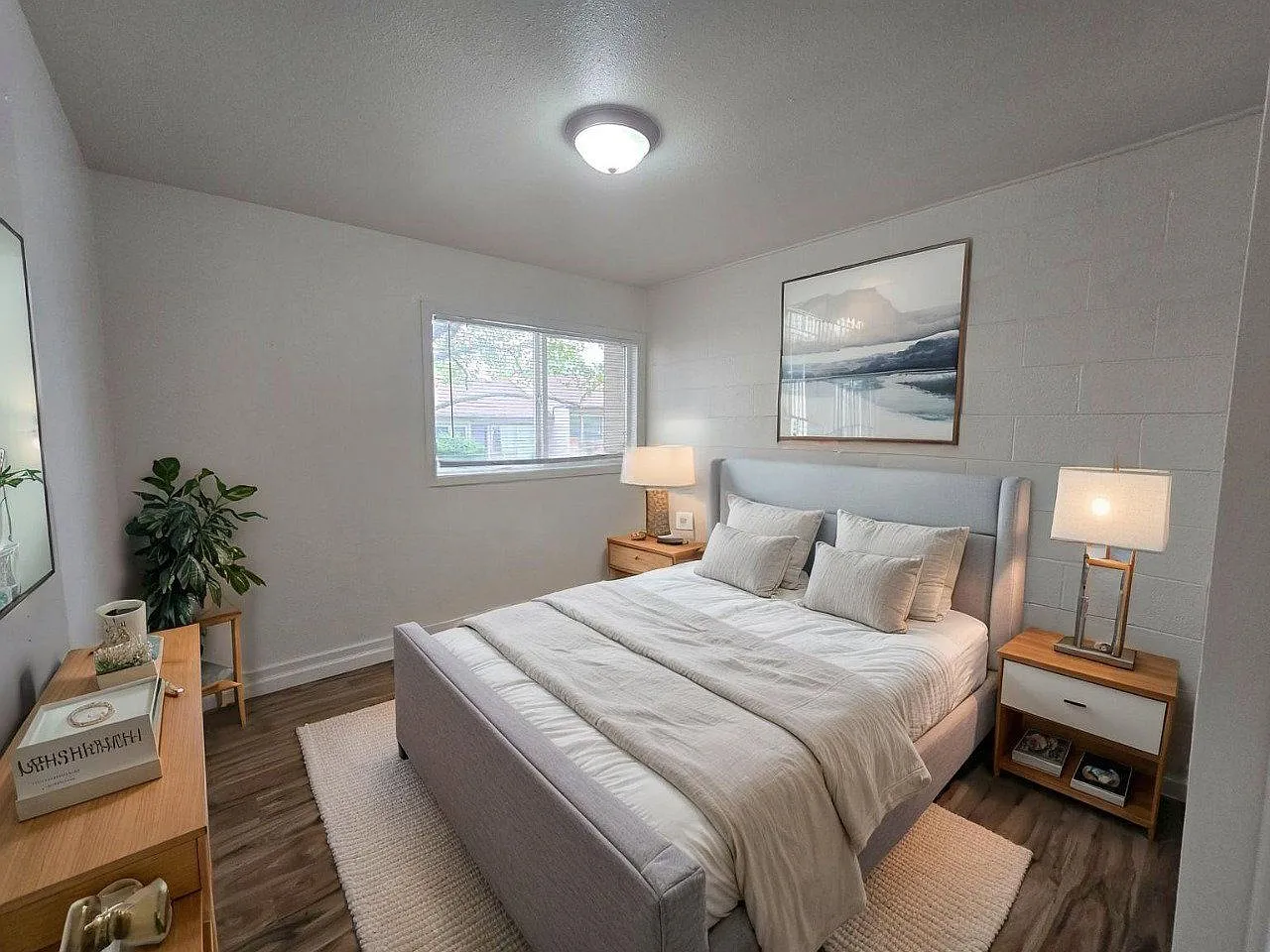 3 bed, 1.0 bath, 866 sqft, $1,400 — Photo 4