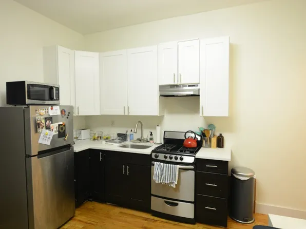 807 Saint Johns Place image 4 of 7