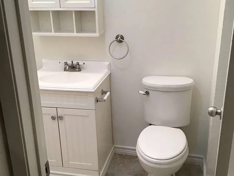 2622 Meadowview Dr — Photo 20