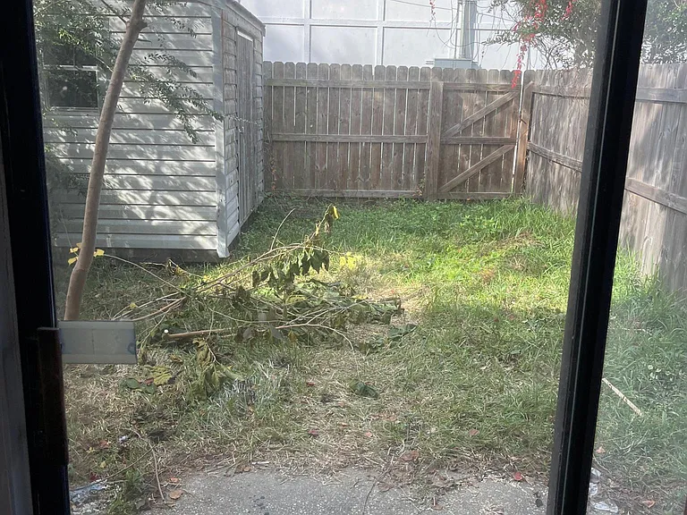 1417 Kraft Ave — Photo 30