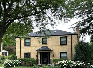 930 Roxburgh Ave, East Lansing, MI 48823