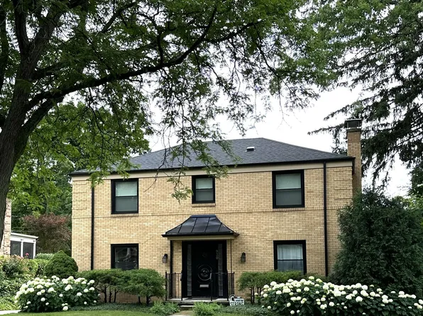 930 Roxburgh Ave, East Lansing, MI 48823