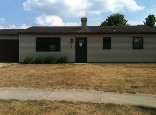 2008 Bowie Ct, Kendallville, IN 46755