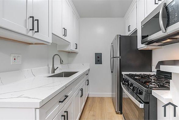 1st image of 4170 Inglewood Blvd APT 8