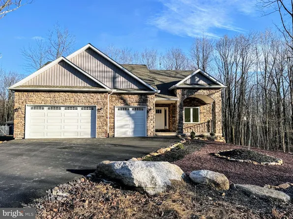 46 Pebble Bch, Hazle Township, PA 18202