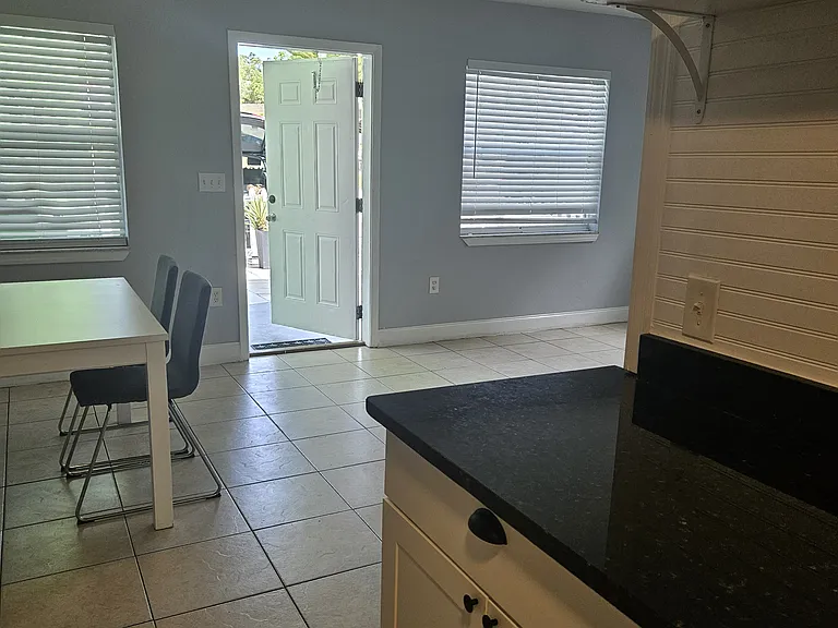 Avanda Ct — Photo 15