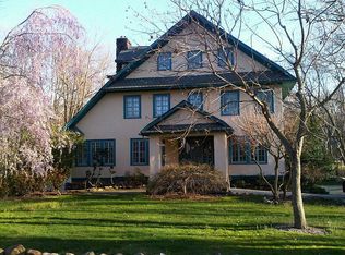 40 E Shore Rd, Mountain Lakes, NJ 07046