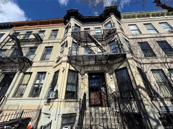 417 Chauncey Street #3A, Brooklyn, NY 11233