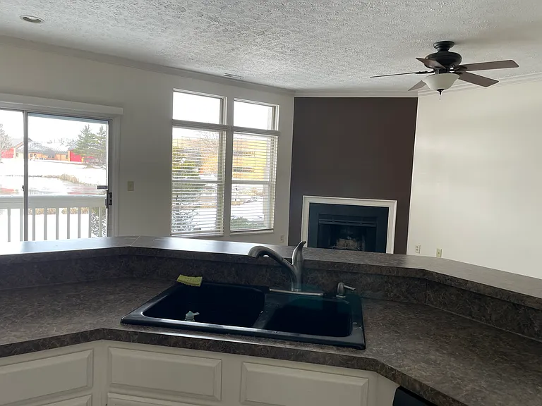 3556 Fishinger Mill Dr — Photo 2