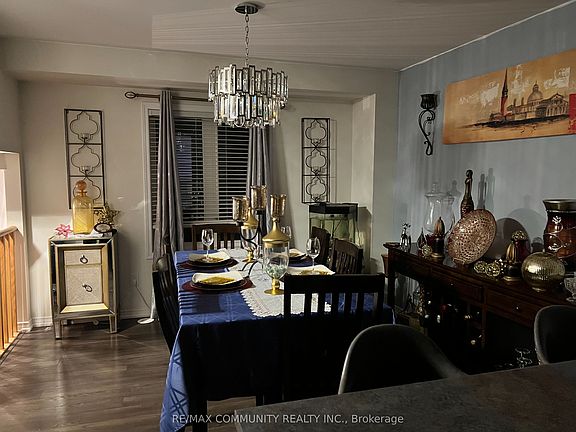 2nd image of 23 Francesco St Room 1