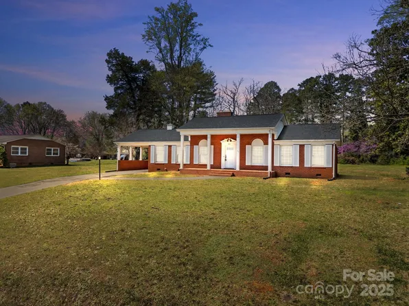 1023 Terrace Dr, Salisbury, NC 28146