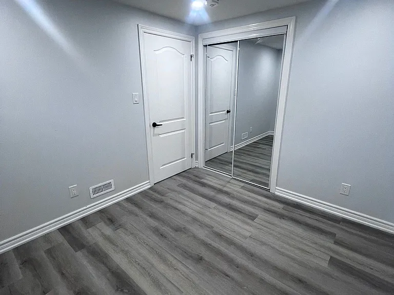 999 Black Cherry Dr #LOWER — Photo 5