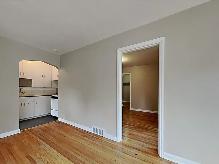 4700 SW Othello St #1 — Photo 11