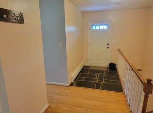 3446 Farmington Dr, Roanoke, VA 24018