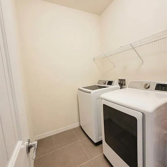 17589 Garsalaso Cir — Photo 23