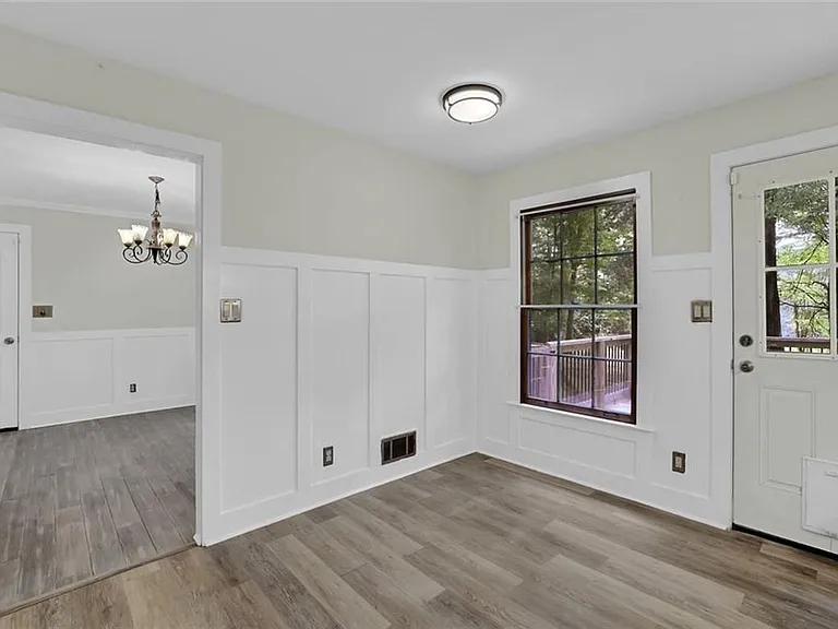 2683 Ashworth Cir — Photo 7