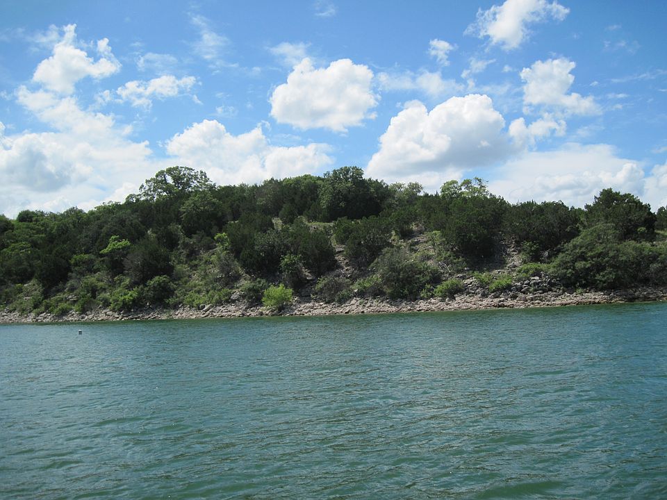 1st image of 1 Travis Dr