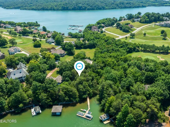 30 Pineberry Ct, Vonore, TN 37885