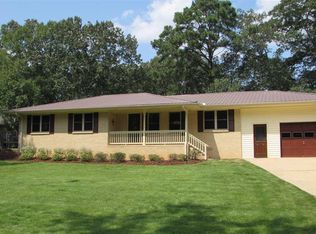 2813 North Dr, Helena, AL 35080