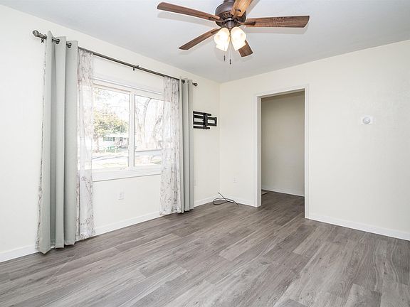 5th image of 12730 Carter Rd