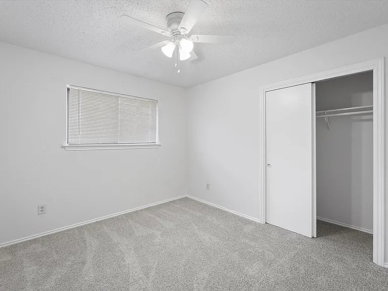 3925 Wendover Dr — Photo 12