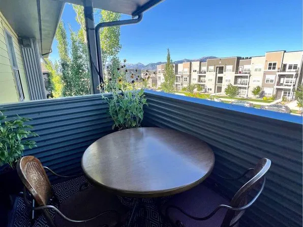 228 S Cottonwood Rd, Bozeman, MT 59718