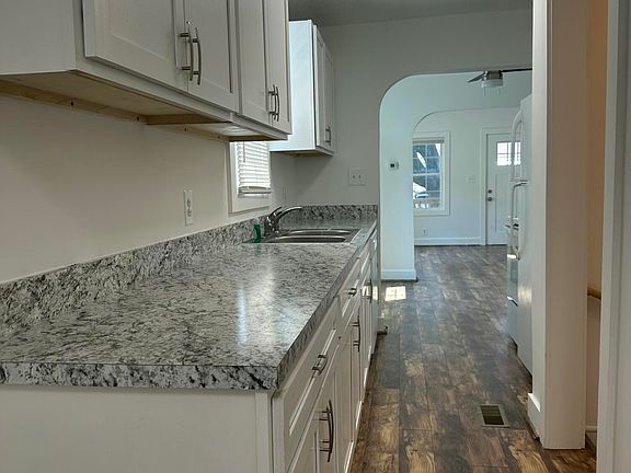 3rd image of 2411 S 5th St