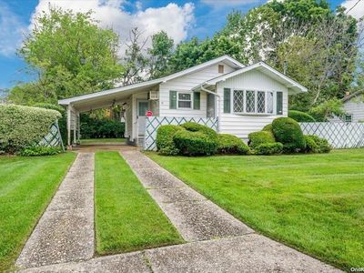 71 Cranberry Street, Central Islip, NY, 11722