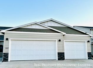 9007 W Jerald Pl, Sioux Falls, SD 57106