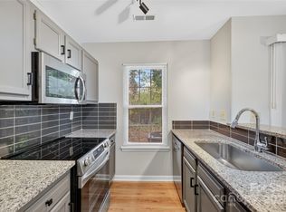 6407 Windsor Gate Ln, Charlotte, NC