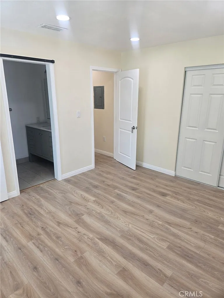 3 bed, 1112 sqft, $3,600 — Photo 2