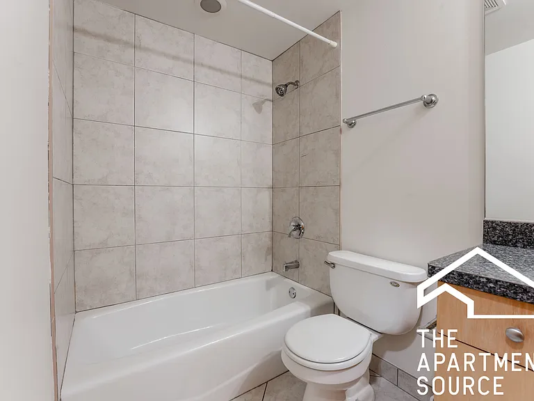 1822 N Campbell Ave — Photo 6