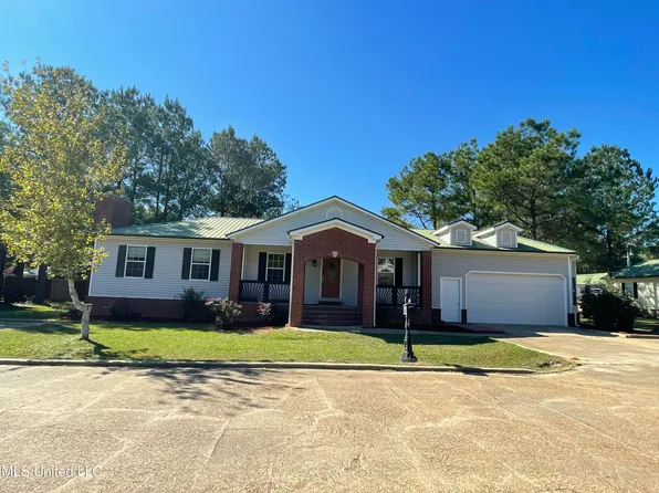 112 Ashwood Dr, Starkville, MS 39759