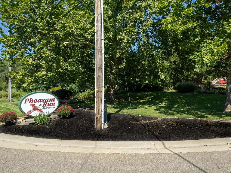 Pheasant Run Apartments — Photo 6
