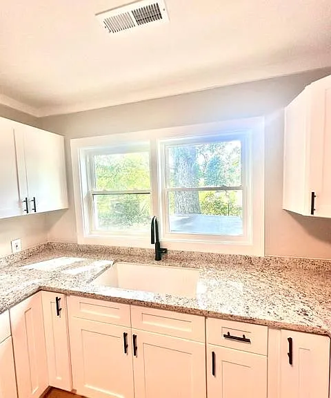 1611 Beaverdale Rd NE — Photo 8