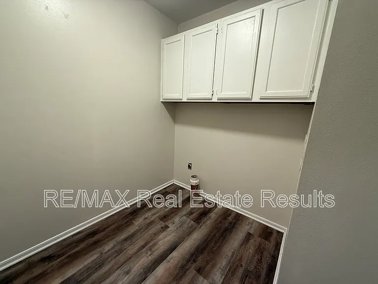 1206 Whipporwill Ln #B — Photo 10