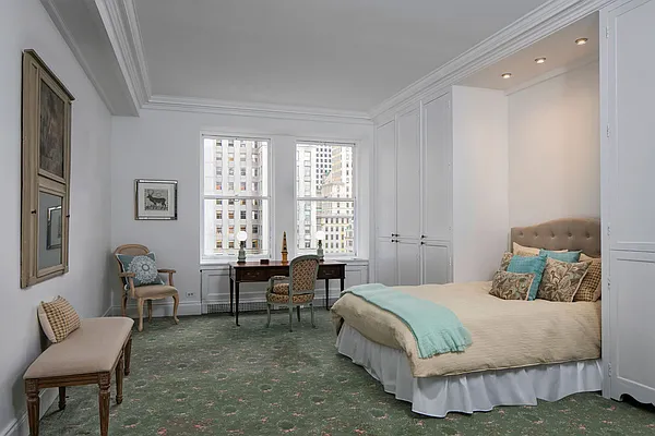 Sold by Stribling | media 11