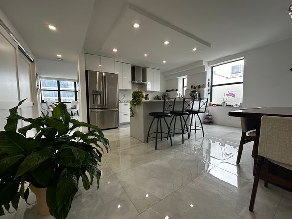 20401 NE 30th Ave APT 420