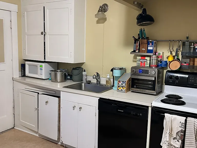 1823 NE 11th Ave #1823 — Photo 3