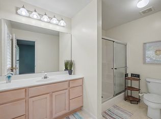 4 Carriage Crossing Ct, Saint Charles, MO 63301